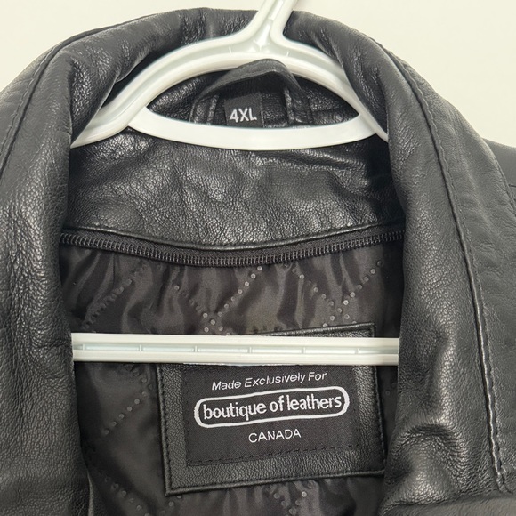 Men's Classic Black Leather Jacket - Picture 2 of 5